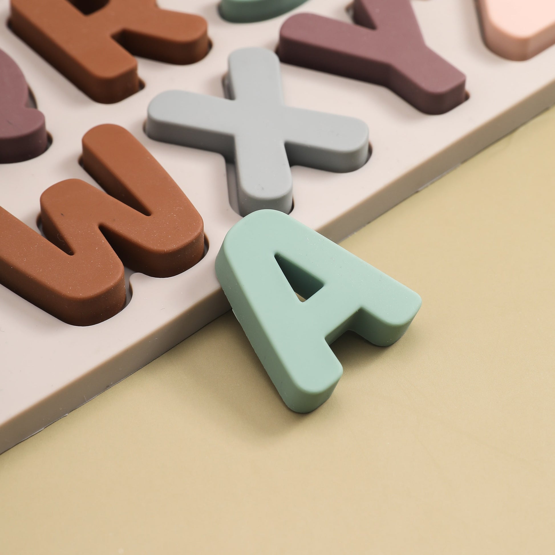 Silicone alphabet puzzle board toddlers young children, ABC learning, shape matching, fine motor skills, imagination creativity. food-grade silicone safety health. gift boys girls, physical intellectual development. toddlers toddler kids child birthday christmas