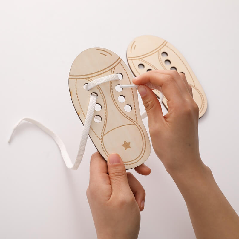 Montessory play AUTONOMOUS LACING SHOE learning play  child autonomy